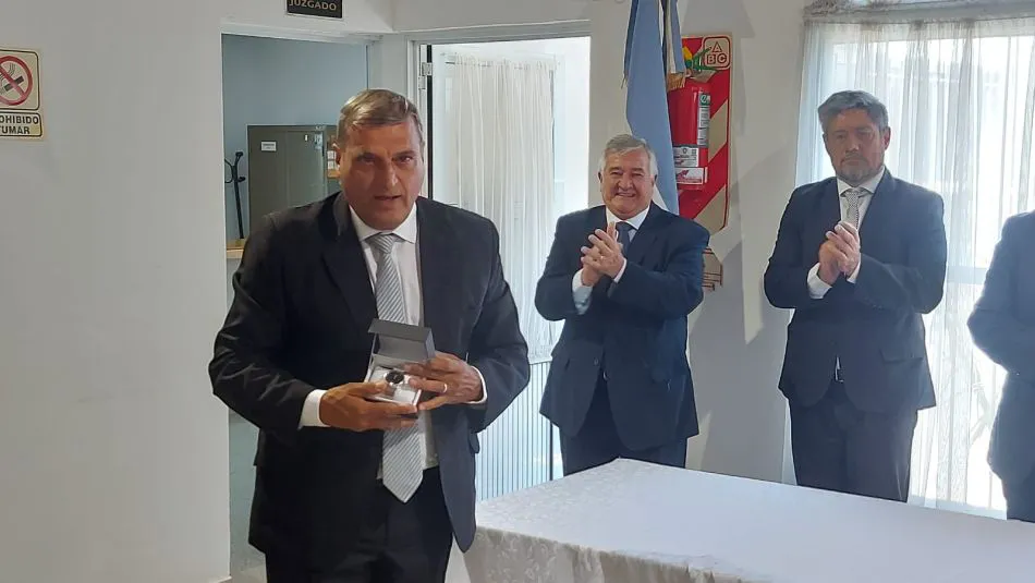 empeladdssdsvectyorfgd