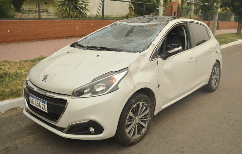 peugeot208