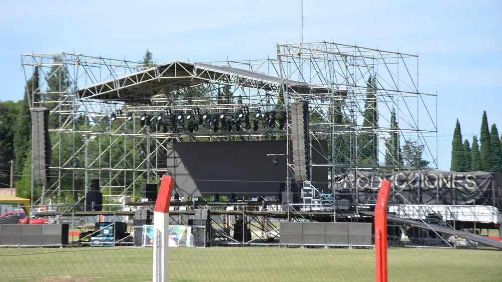 CHARLA PRODUCTORES  MARISU (1)