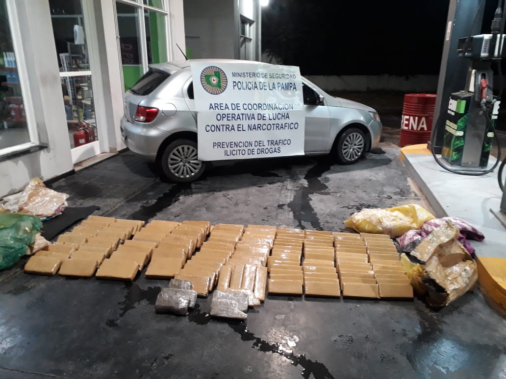 ab323f08-3b96-4f21-9a02-6412f60881e5